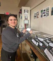 Volunteer Delaney Herlocker